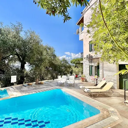 ヴィラ Aphrodite Club With Private Pool