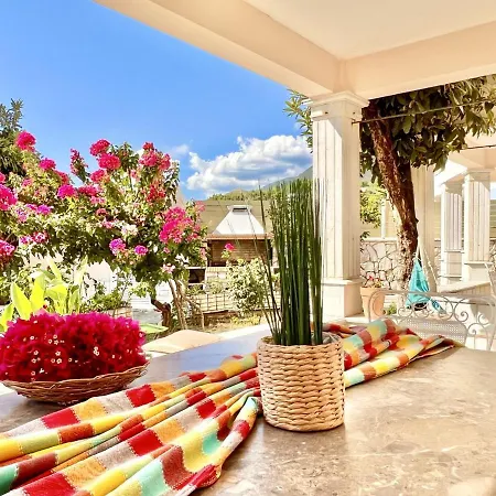 Aphrodite Club With Private Pool ニサキオン